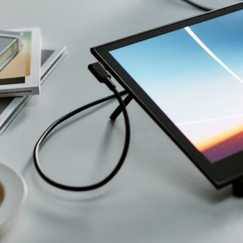 USB-C to C cable for Wacom Movink display